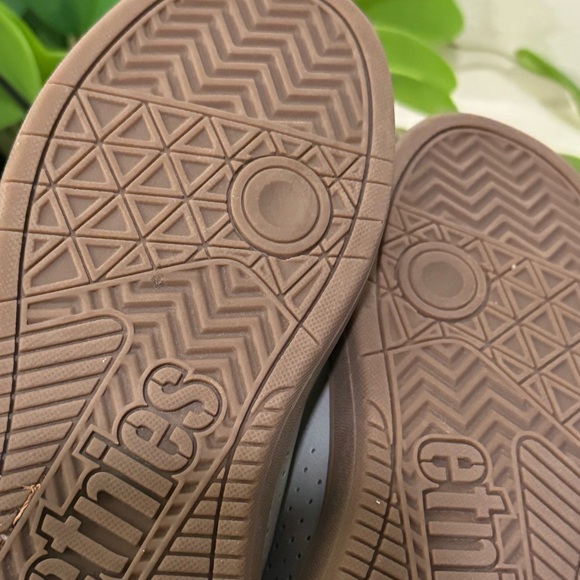 Like new. Etnies Maraña skate shoes - Picture 5 of 9